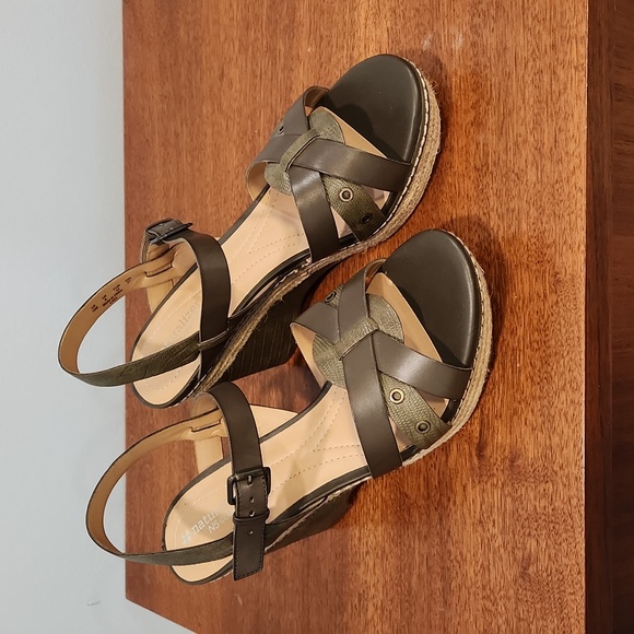 Naturalizer Shoes - 🍀 Green Women's wedge sandals size 10M for St. Patty's Day 💚🍀